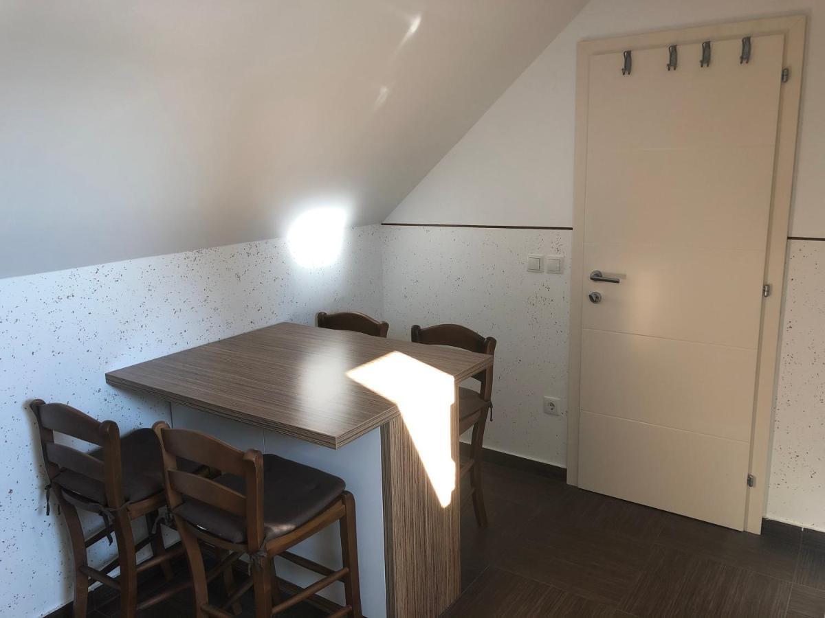 Apartma Ajda Apartment คราน ภายนอก รูปภาพ